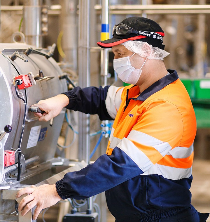 PepsiCo frontline worker in a plant2